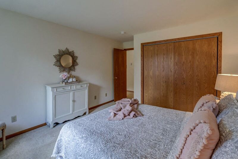 Gallery Photo 8